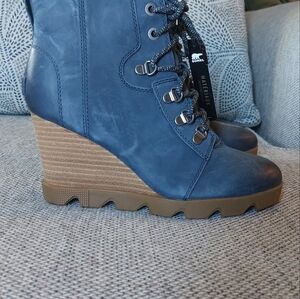 Sorel Boots size 8